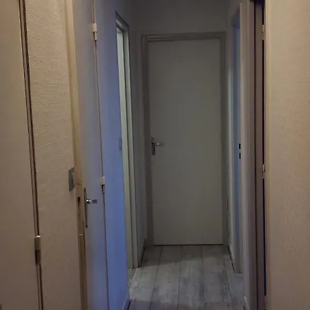 Large Entire Near Paris Appartement *