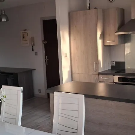Appartement Large Entire Near Paris