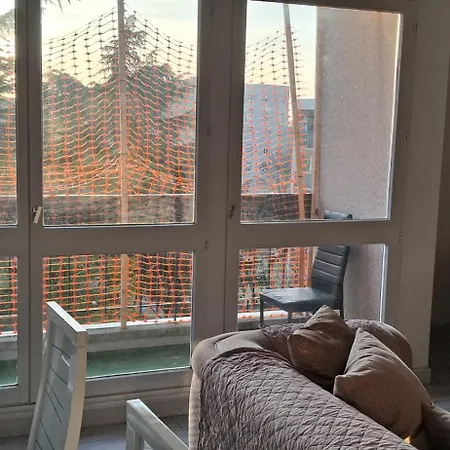 Appartement Large Entire Near Paris Creil