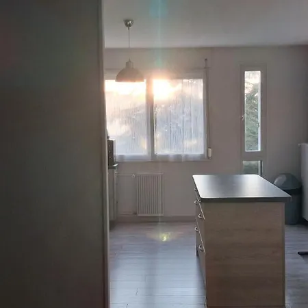 Large Entire Near Paris Appartement *