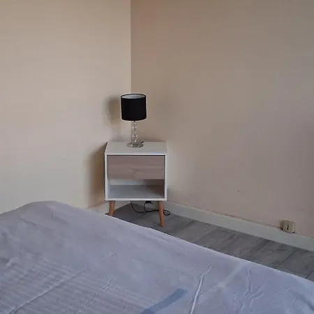 Appartement Large Entire Near Paris